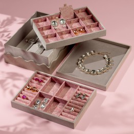 صندوق مجوهرات من مجموعة Curve – Curve Pink